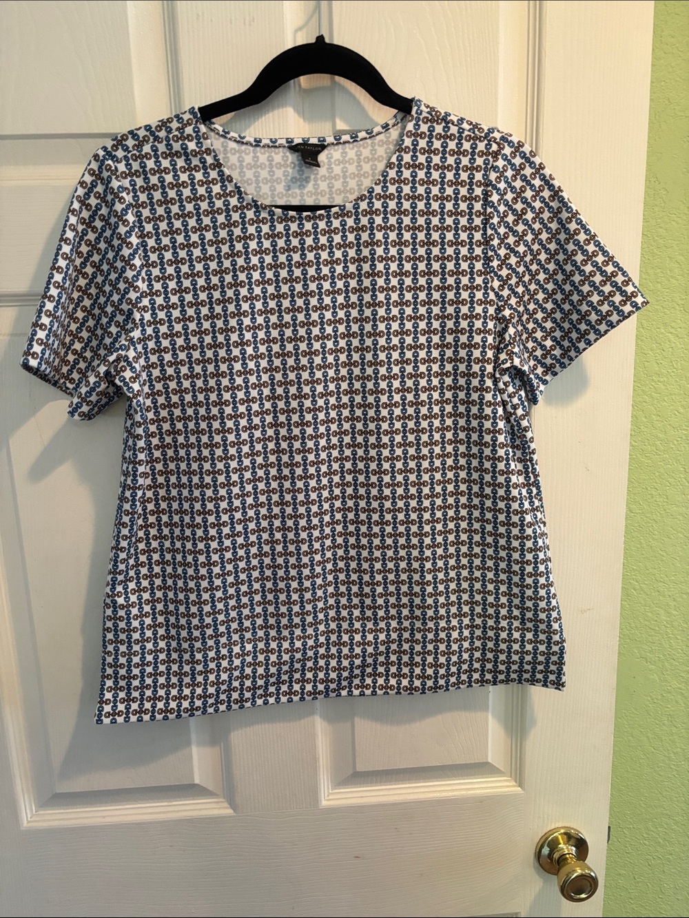 Ann Taylor Navy & White Short Sleeve Geo Print Tee